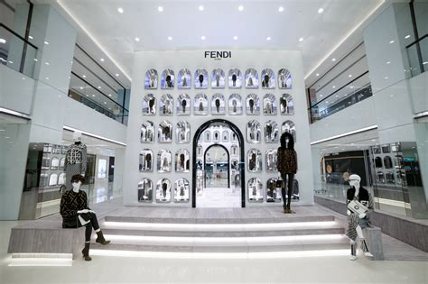 Fendi's Serge Brunschwig Discusses China Market, MD .